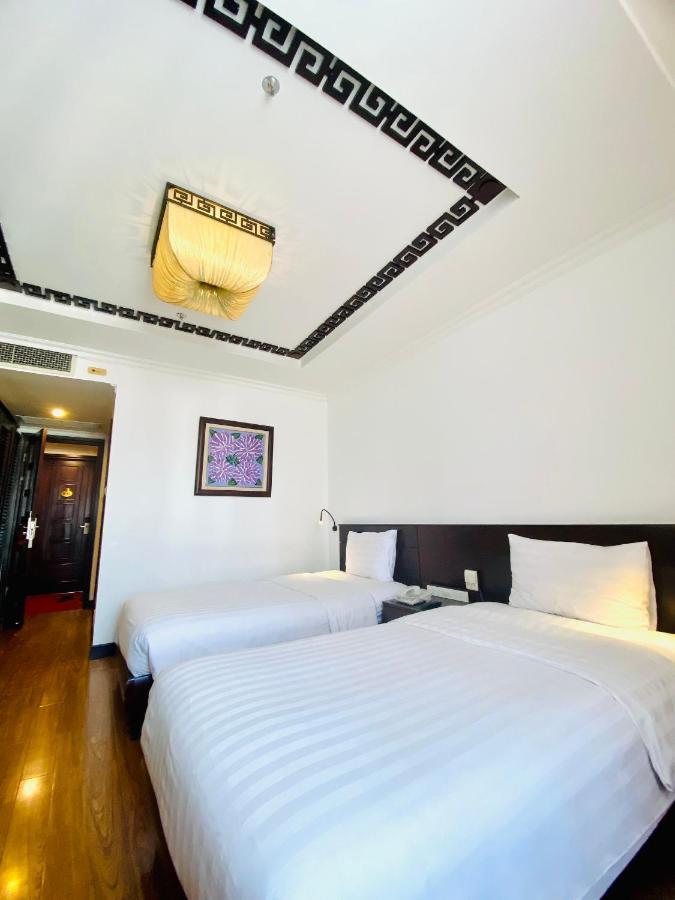 Twin Room with City View
