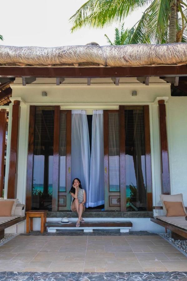 Four-Bedroom Luxury Villa - Beachfront