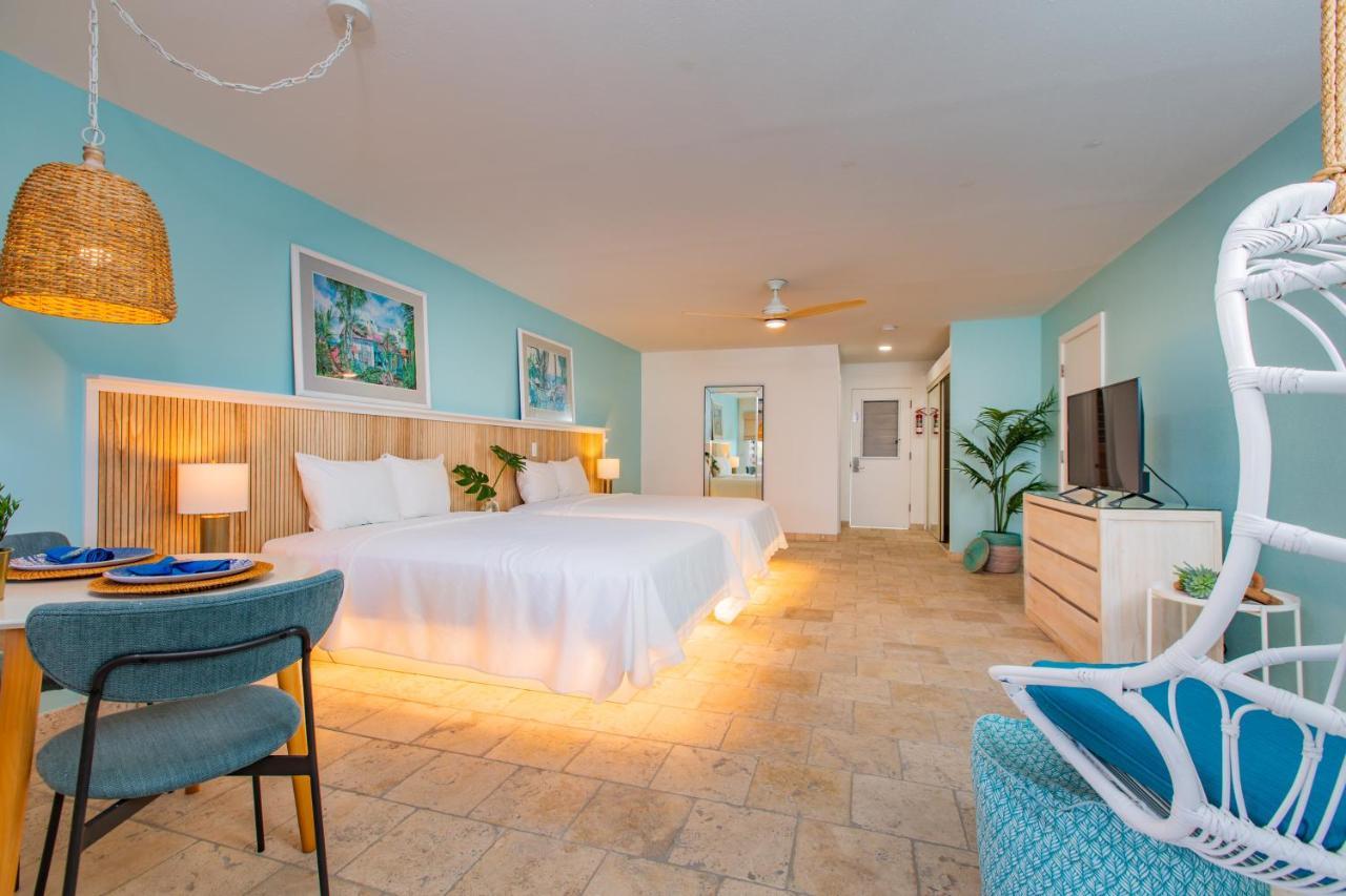 Deluxe Queen Room with Two Queen Beds