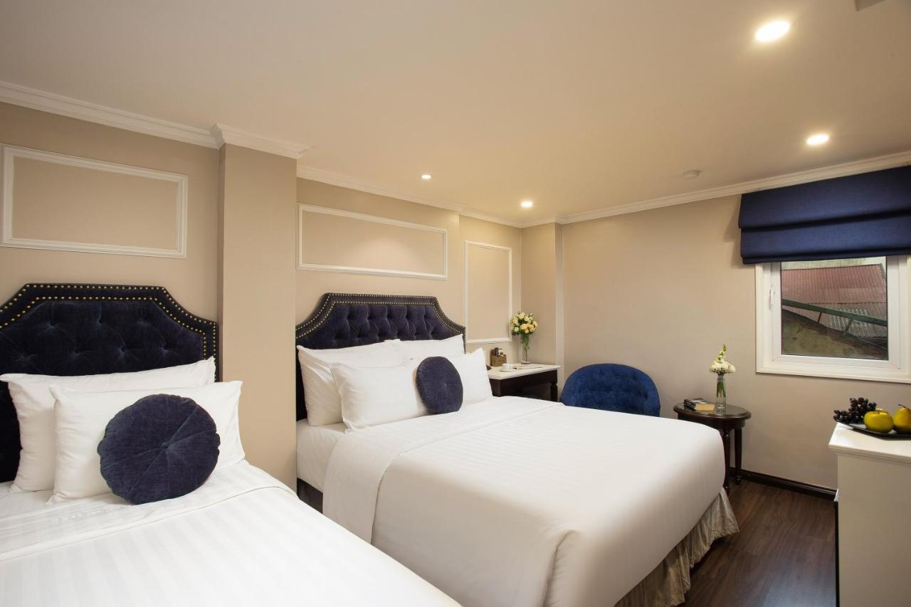 Deluxe Triple Room with View