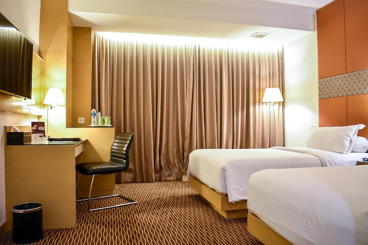 Superior Twin Room with Breakfast