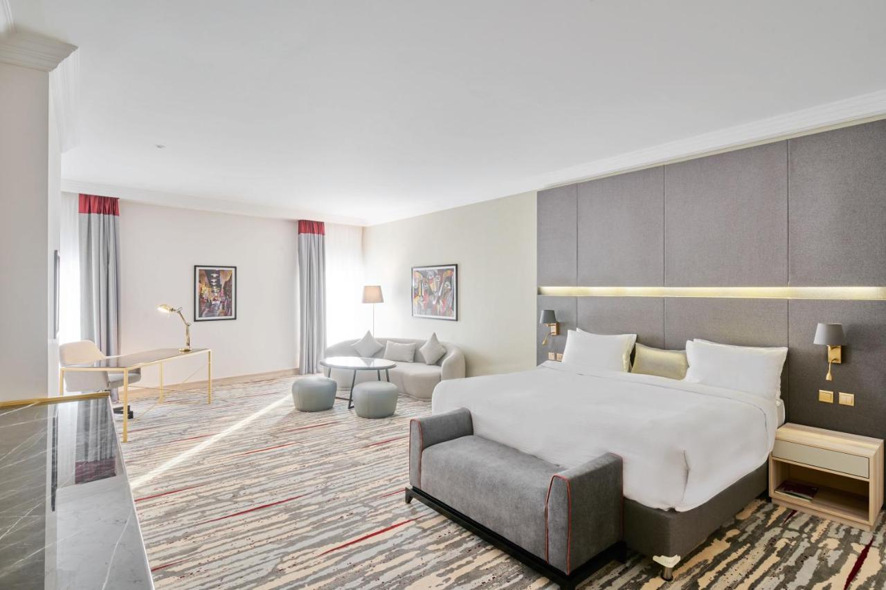 Classy King Room with City View - Non- Smoking