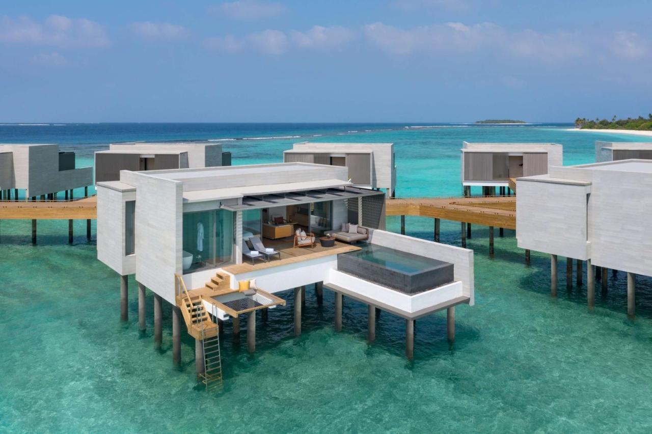 One-Bedroom Villa with One King Bed, Sunset Overwater View and Private Pool