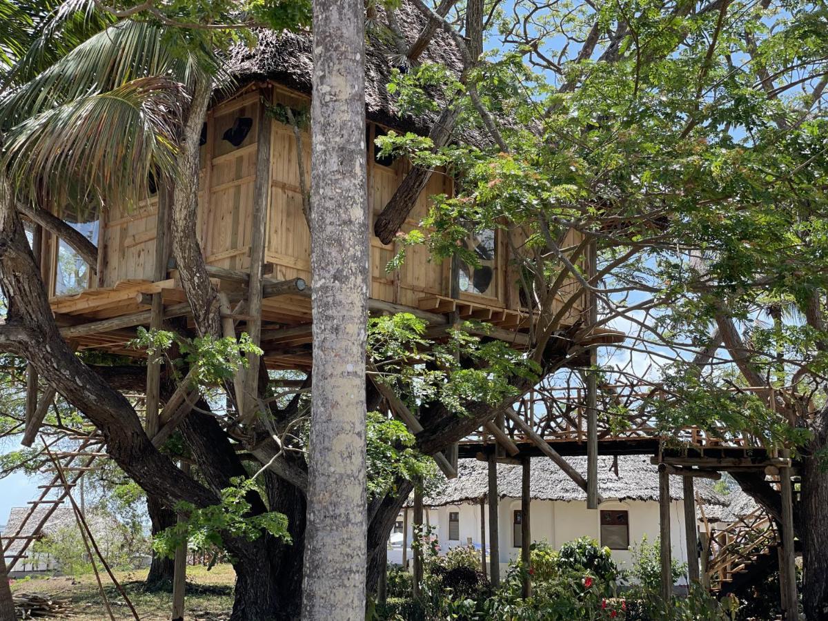 Tamarind Tree House