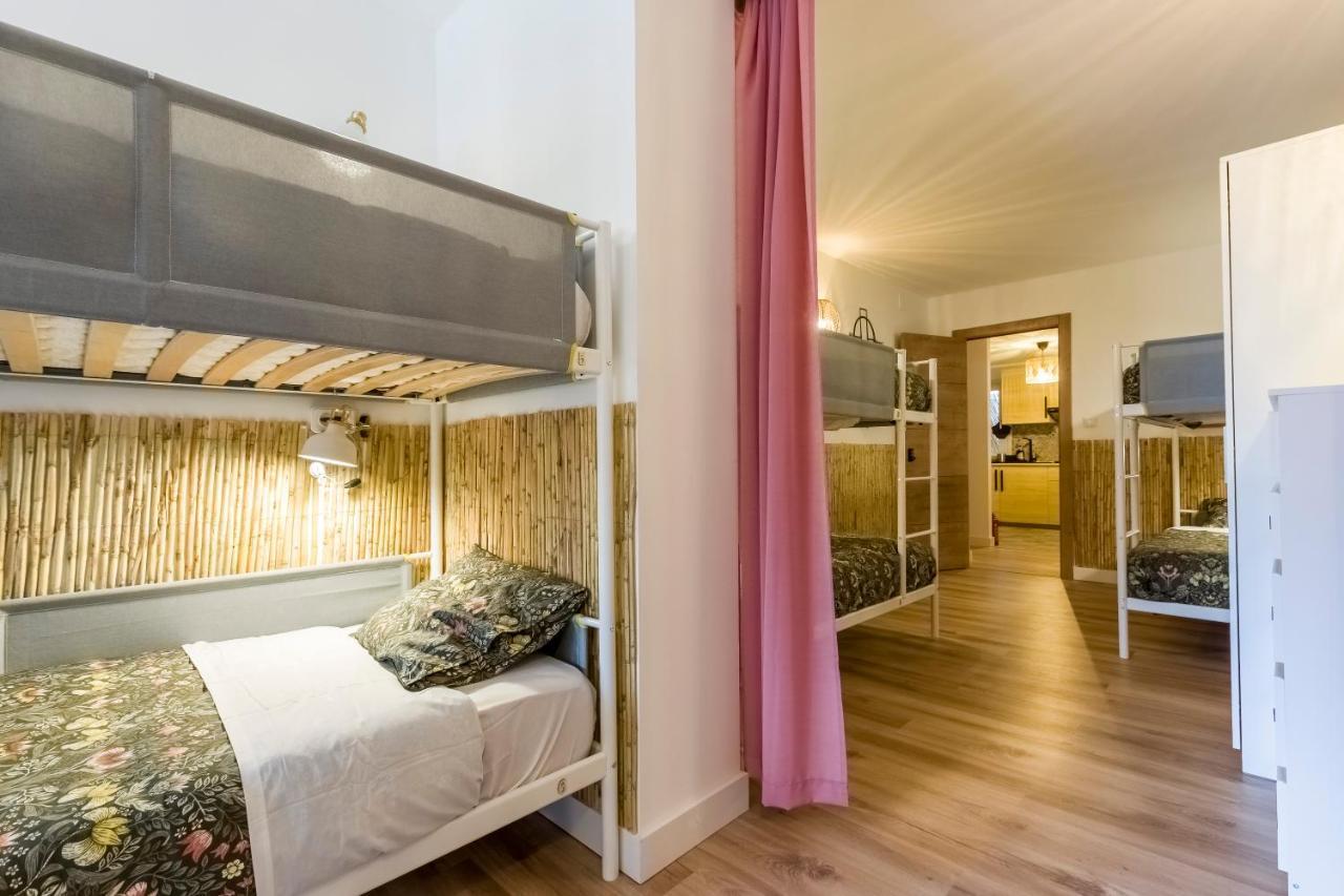 Single Bed in 10-Bed Dormitory Room