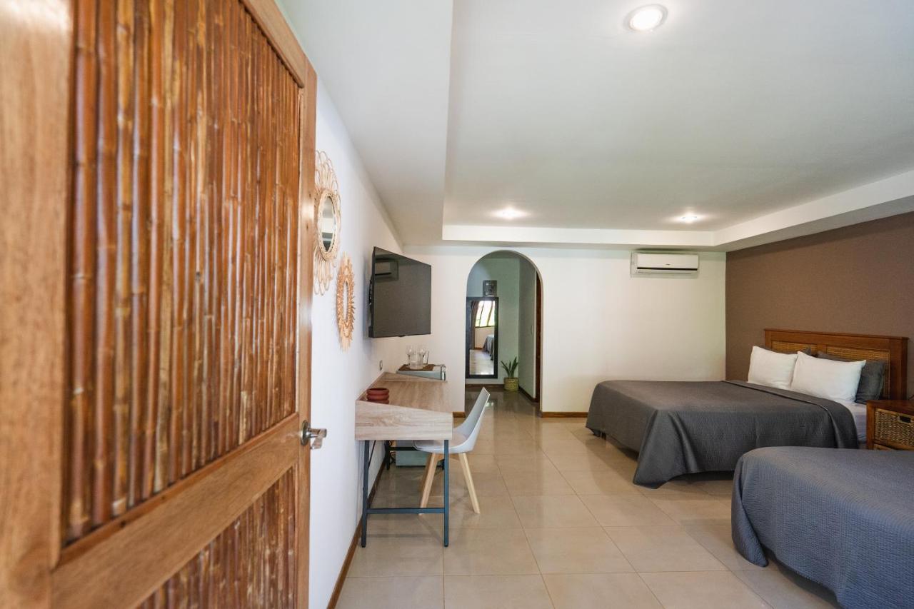 Deluxe Queen Room with Two Queen Beds