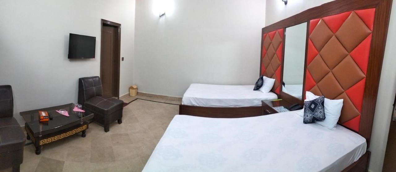 Deluxe Double or Twin Room
