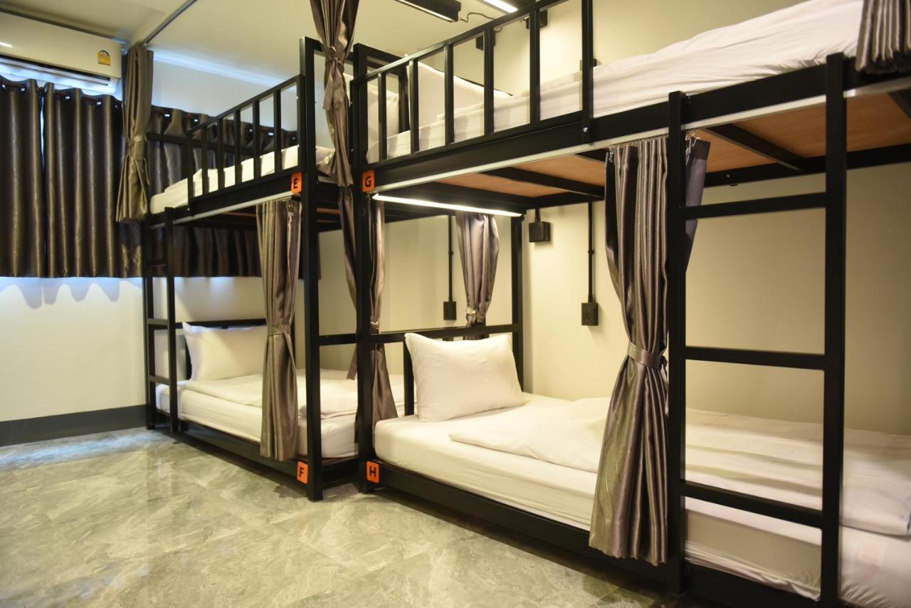 Bed in 8-Bed Mixed Dormitory Room