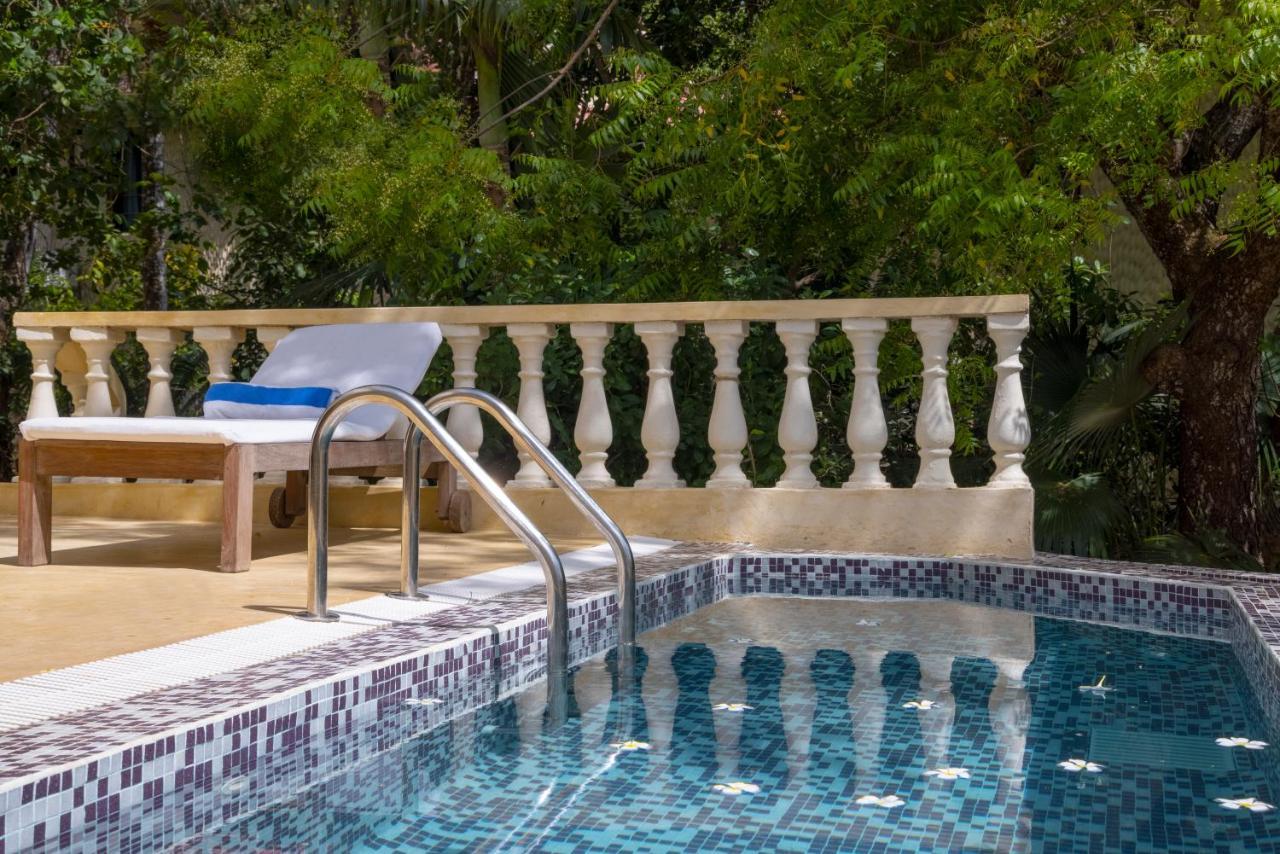 Suite with Private Pool