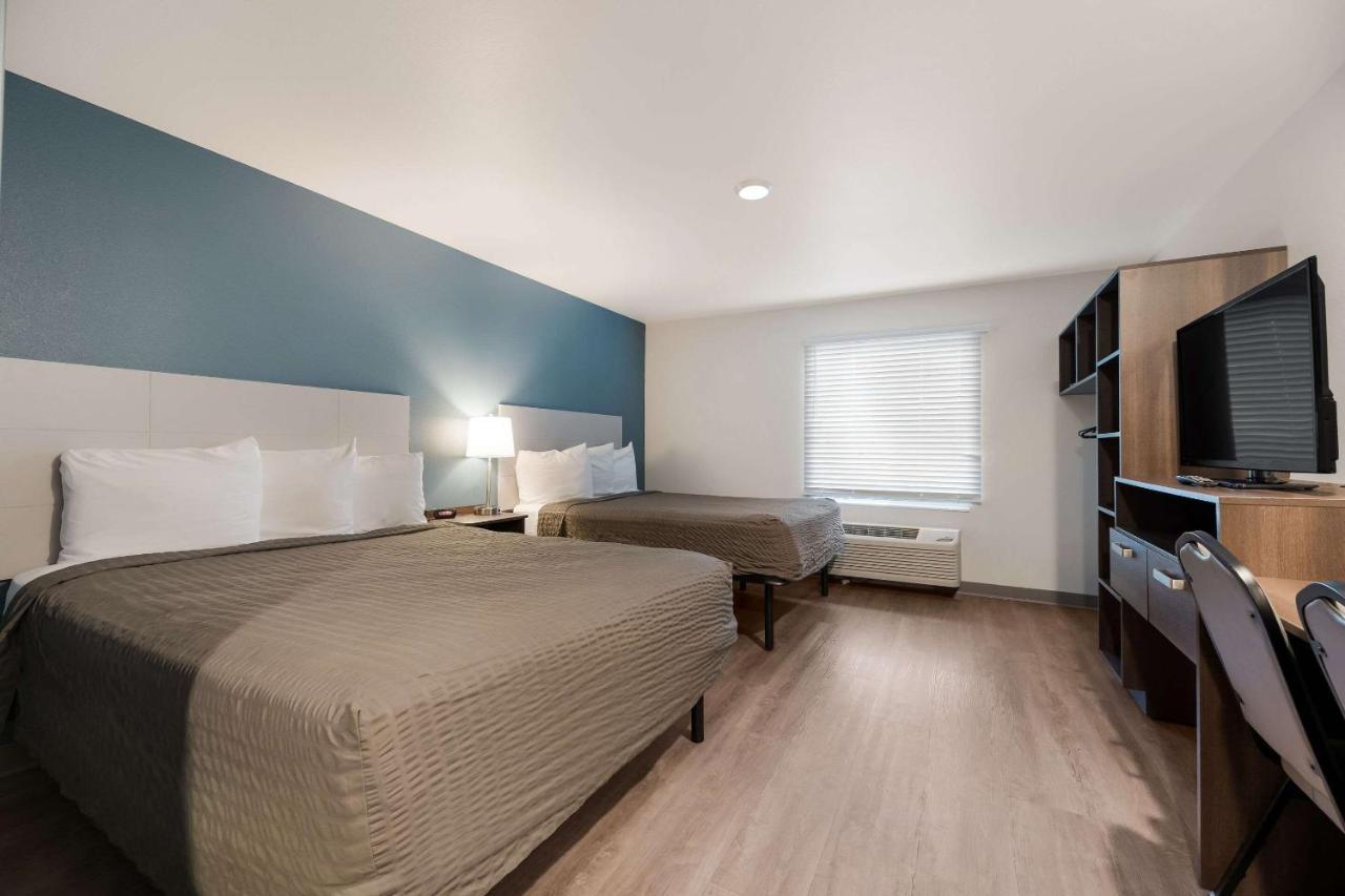 Standard Queen Room with Two Queen Beds - Non-Smoking
