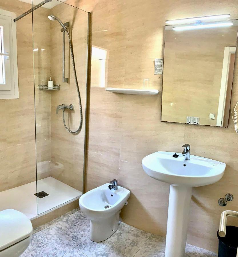 Deluxe Double or Twin Room with Sea View