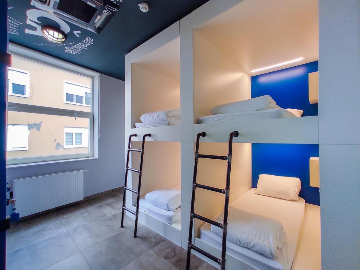 Bed in 4-Bed Mixed Dormitory Room