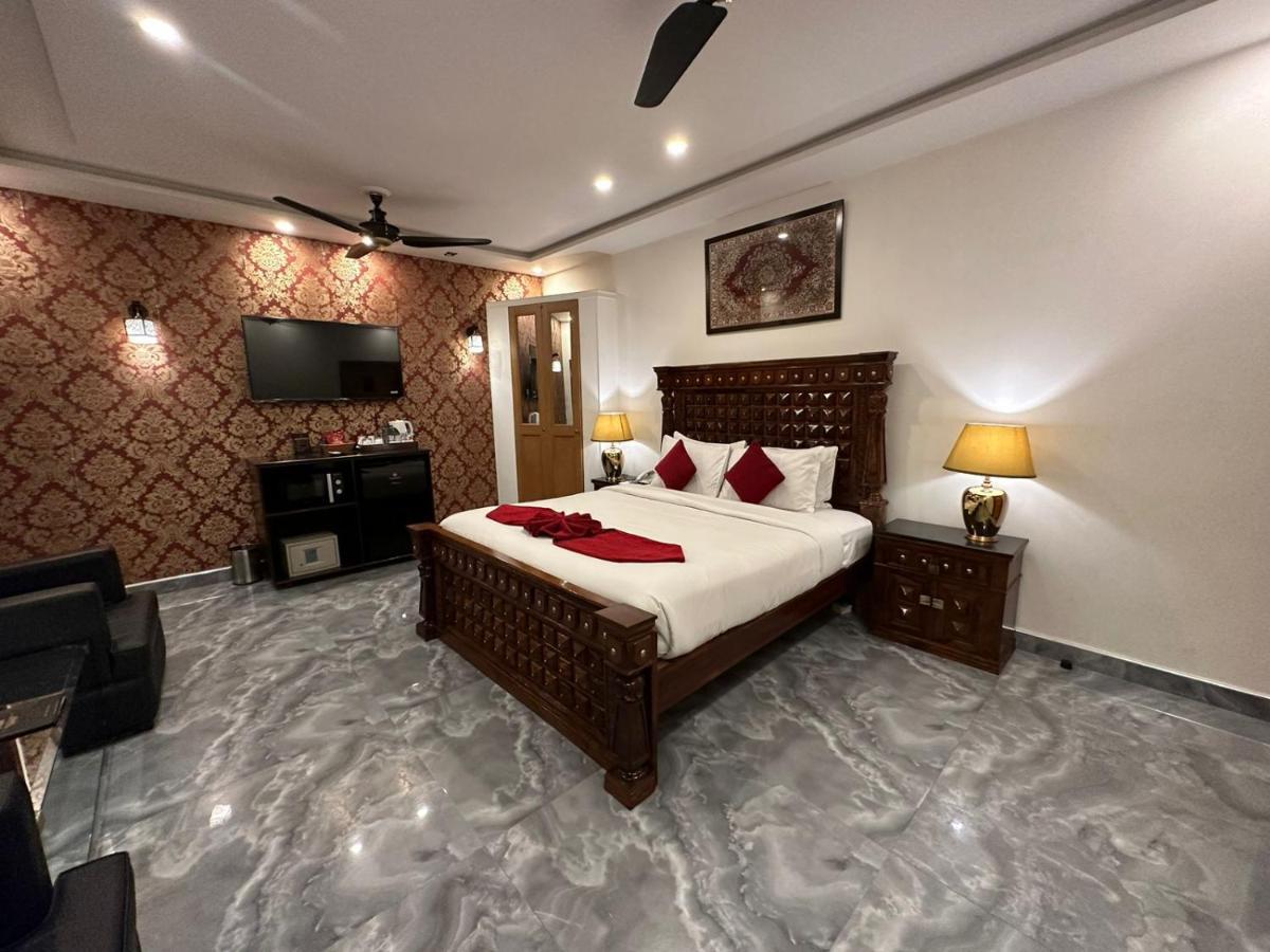 Executive Suite