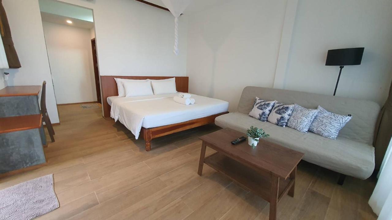 Superior Bungalow - Beach Front