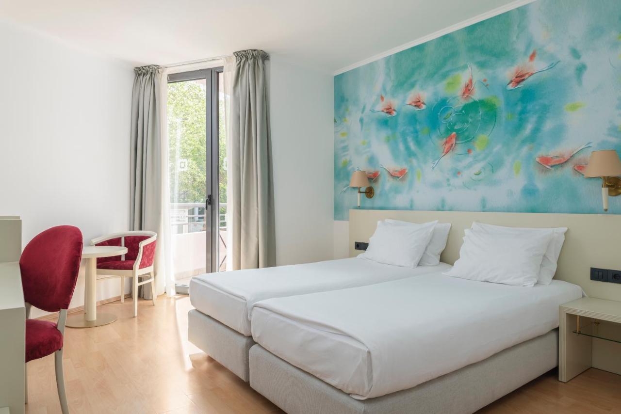 Double or Twin Room with Garden View