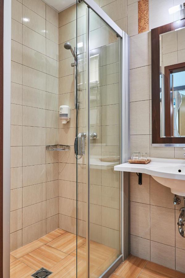 Twin Room with SPA Access