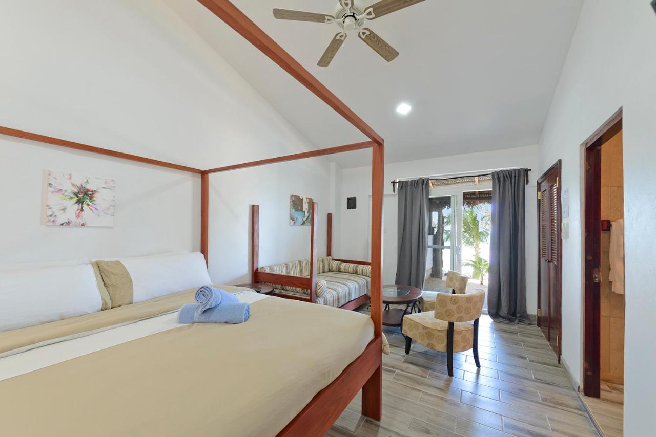 Deluxe Triple Room with Sea View