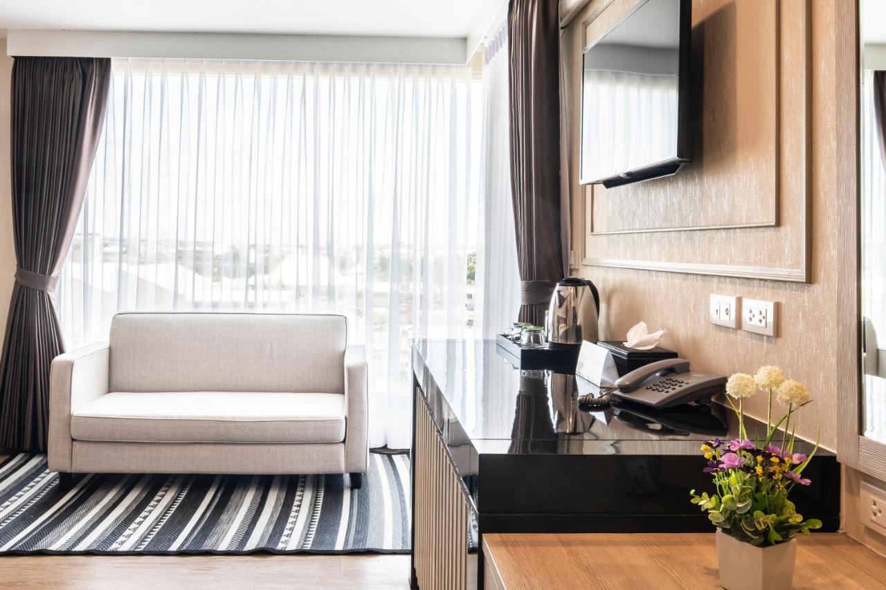 Premium Deluxe Twin Room