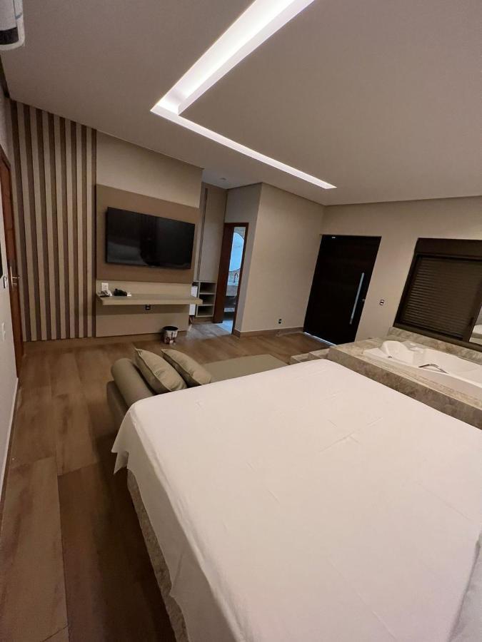 King Suite with Spa Bath
