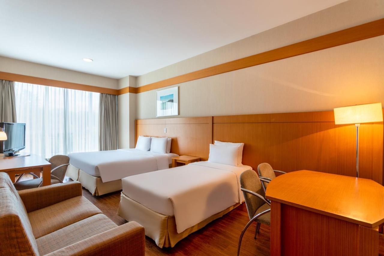 Superior 1 Queen, 1 Twin Bed, Non Smoking