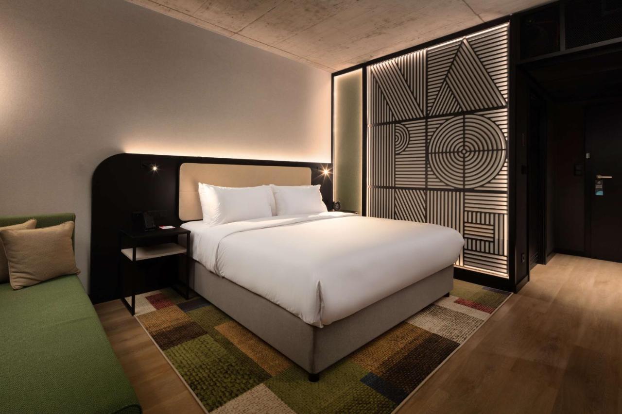 King Room with Sofa Bed