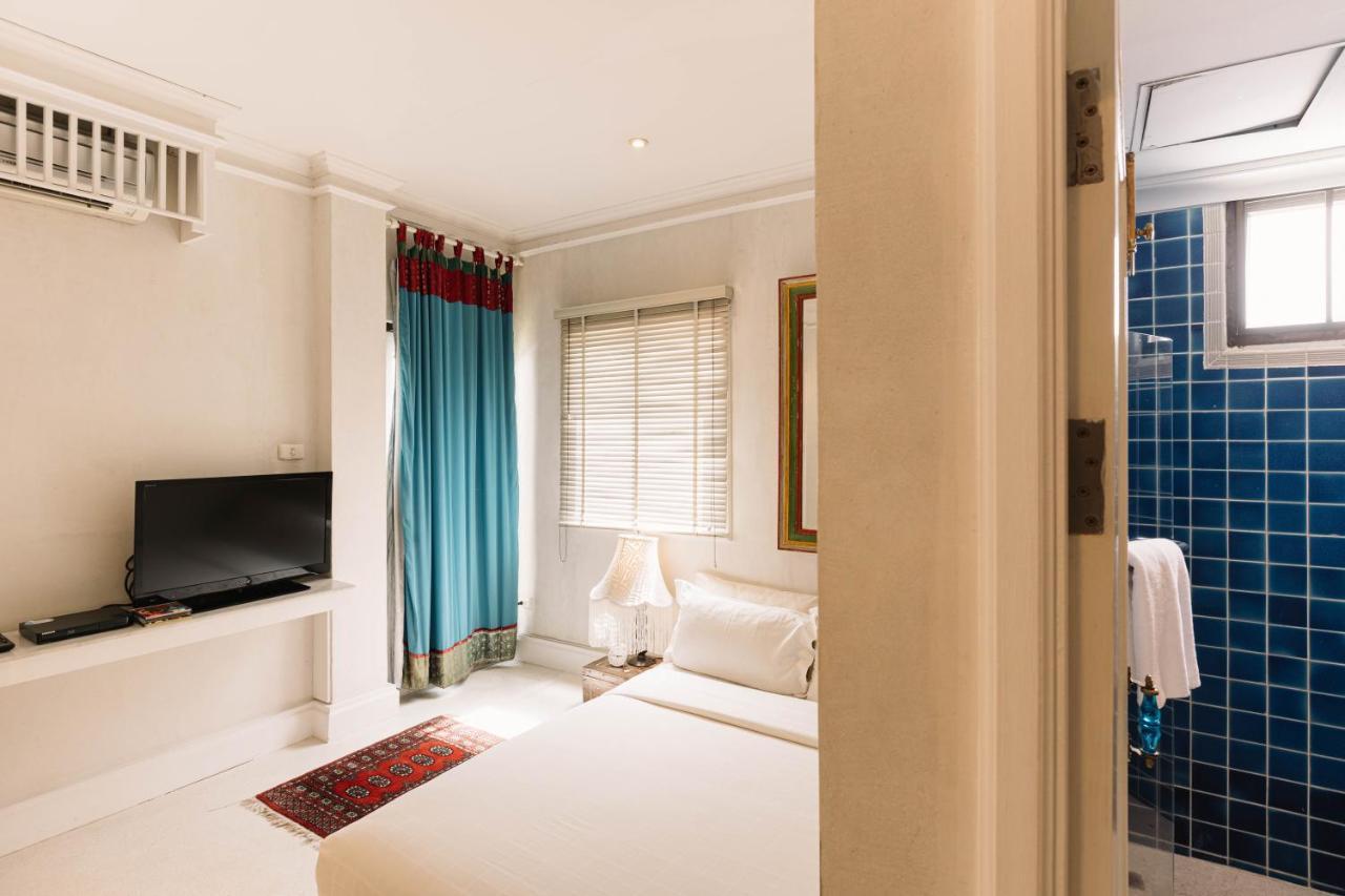 2 Bed room King size Bed and Queen size bed