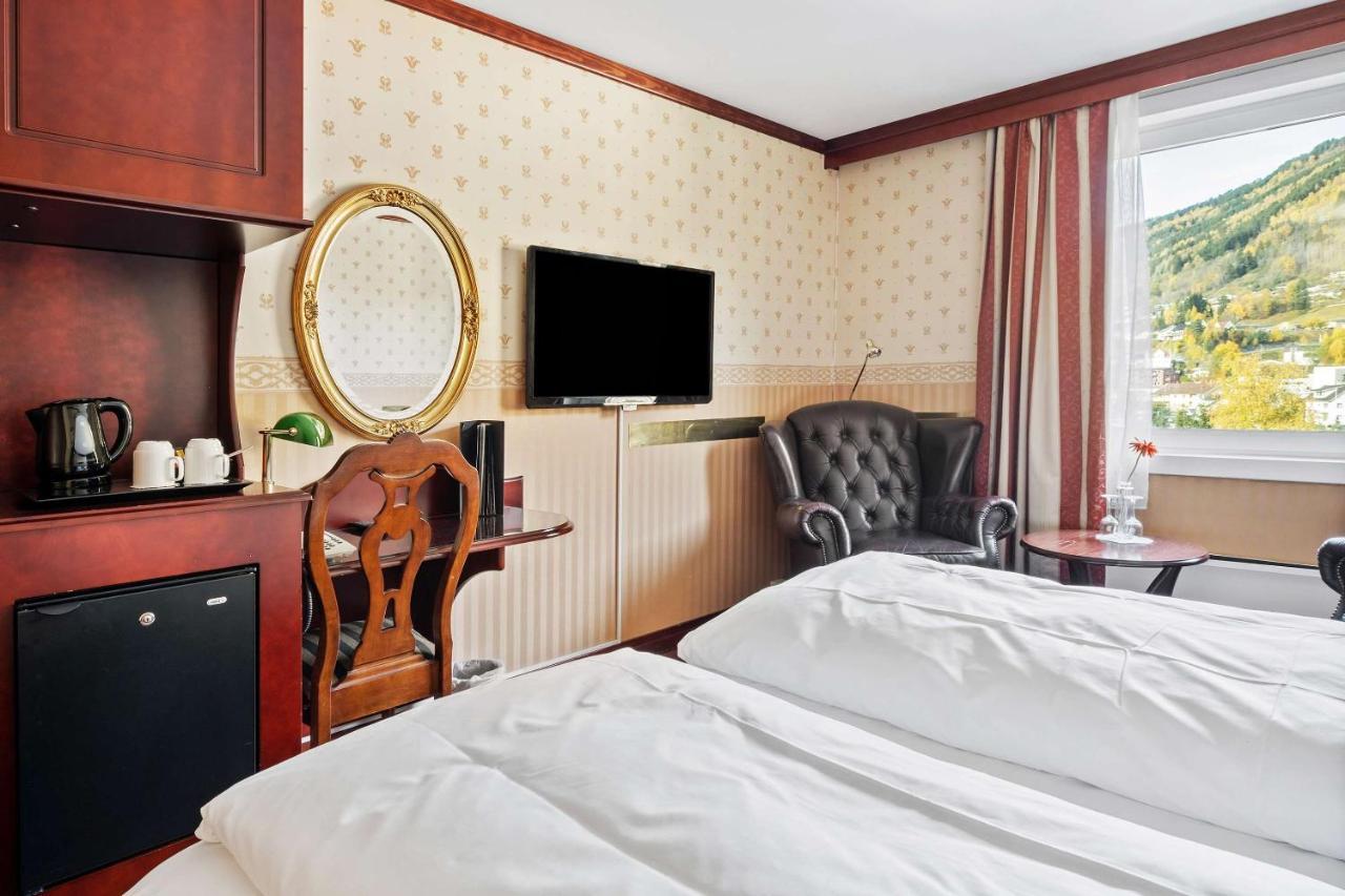 Twin Room - Non-Smoking