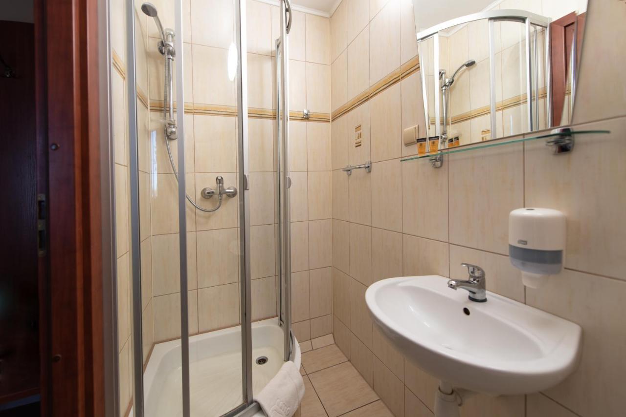 Large Single Room