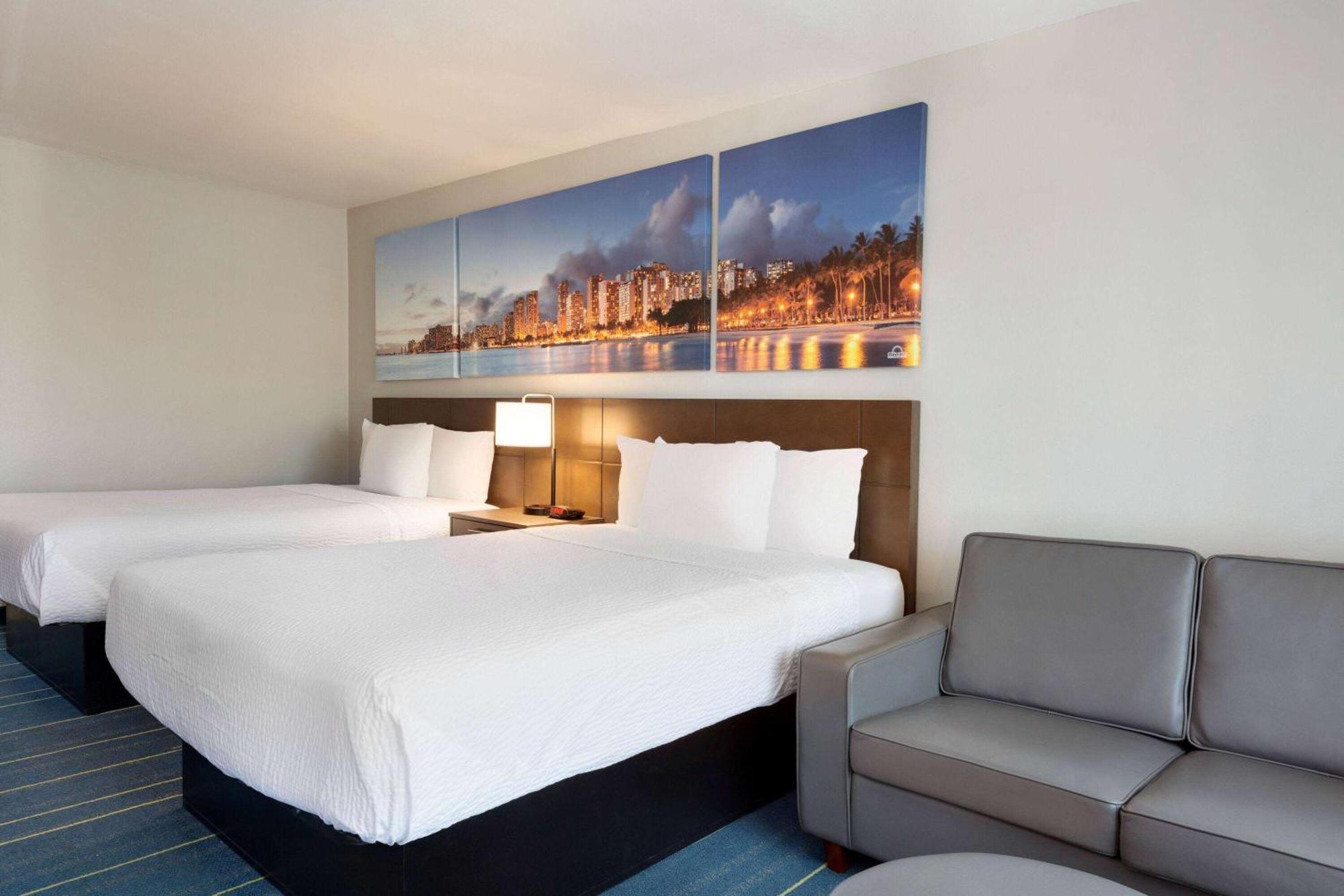 Queen Room with Two Queen Beds - Non-Smoking