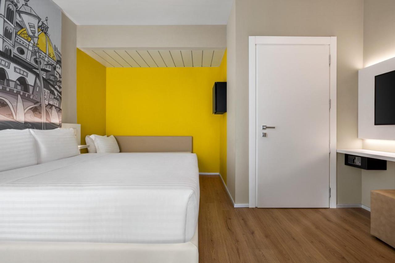 1 Queen Bed and 1 Sofa Bed room, Standard, Non-Smoking
