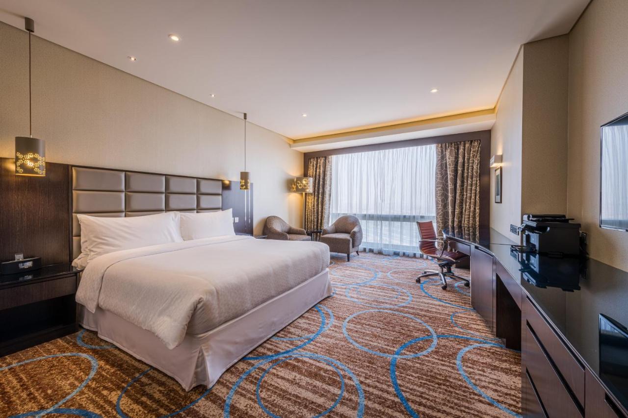 Deluxe Queen Room - High Floor