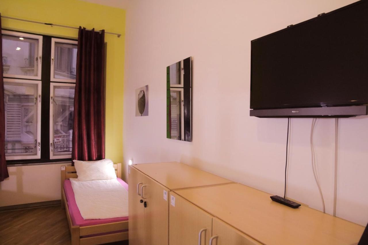 Single Bed in 5-Bed Dormitory Room