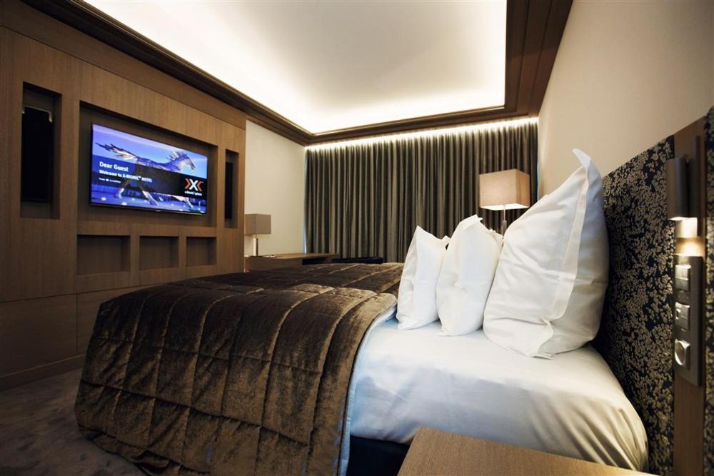 One-Bedroom Apartment facility entries all inclusive