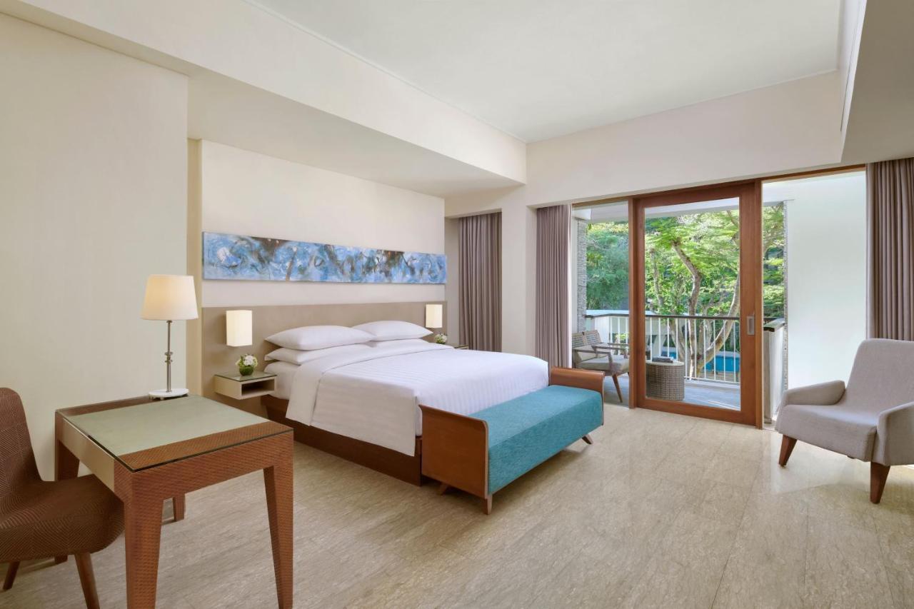 Premium Deluxe King Room with Garden View