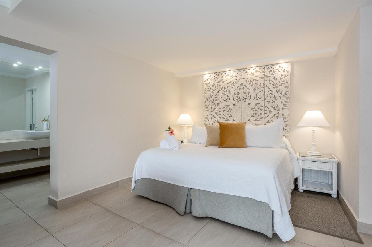 Deluxe Signature Room