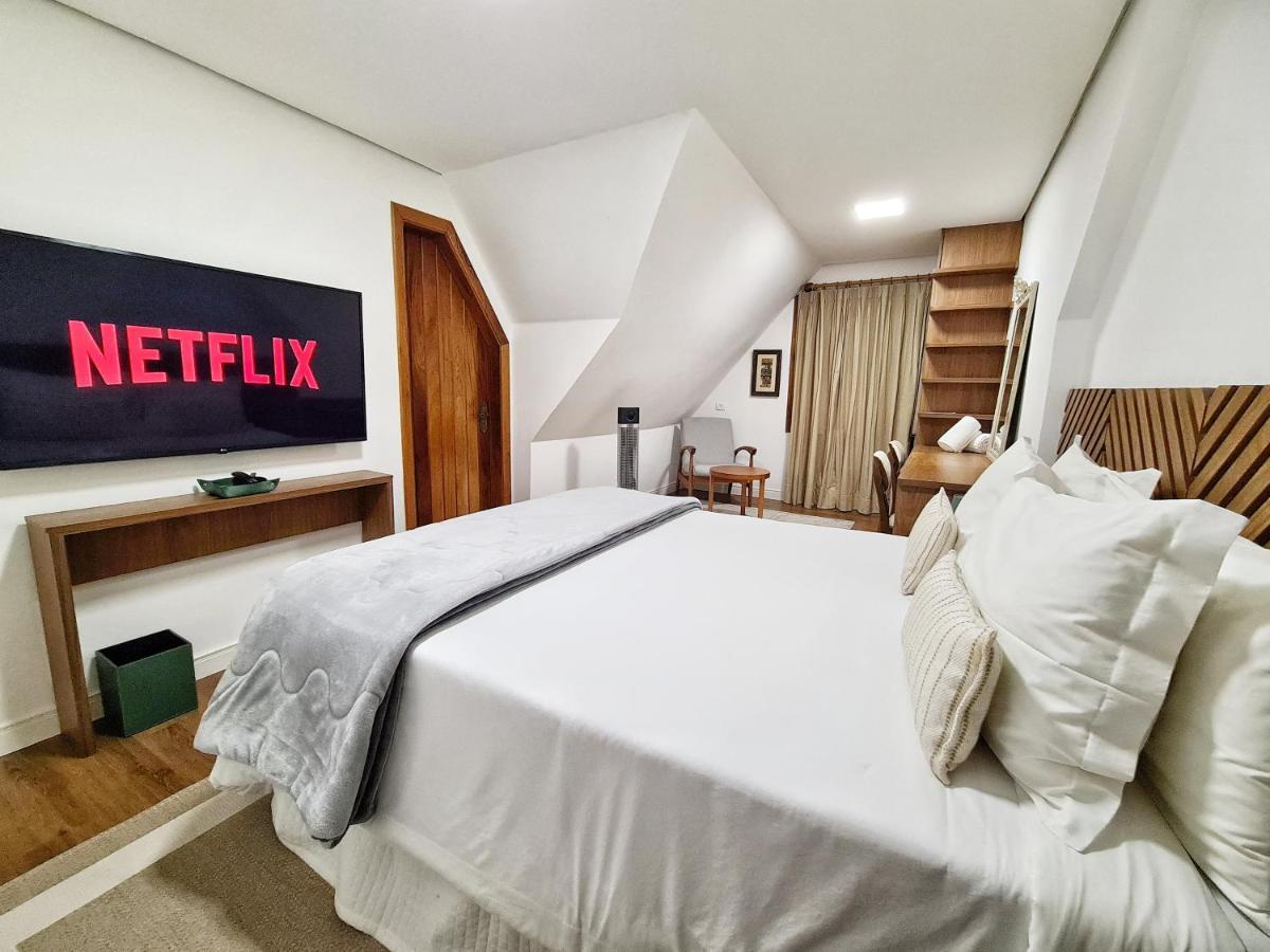 Suite with Garden View