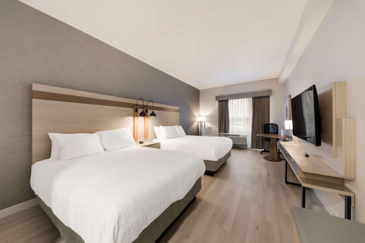 Queen Room with Two Queen Beds