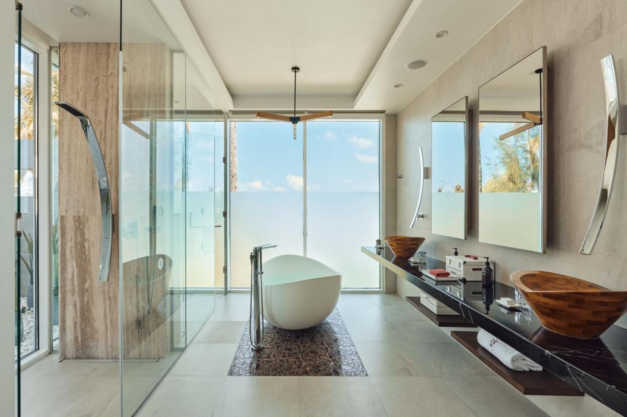 Three Bedroom Sunset Beach Retreat with Pool