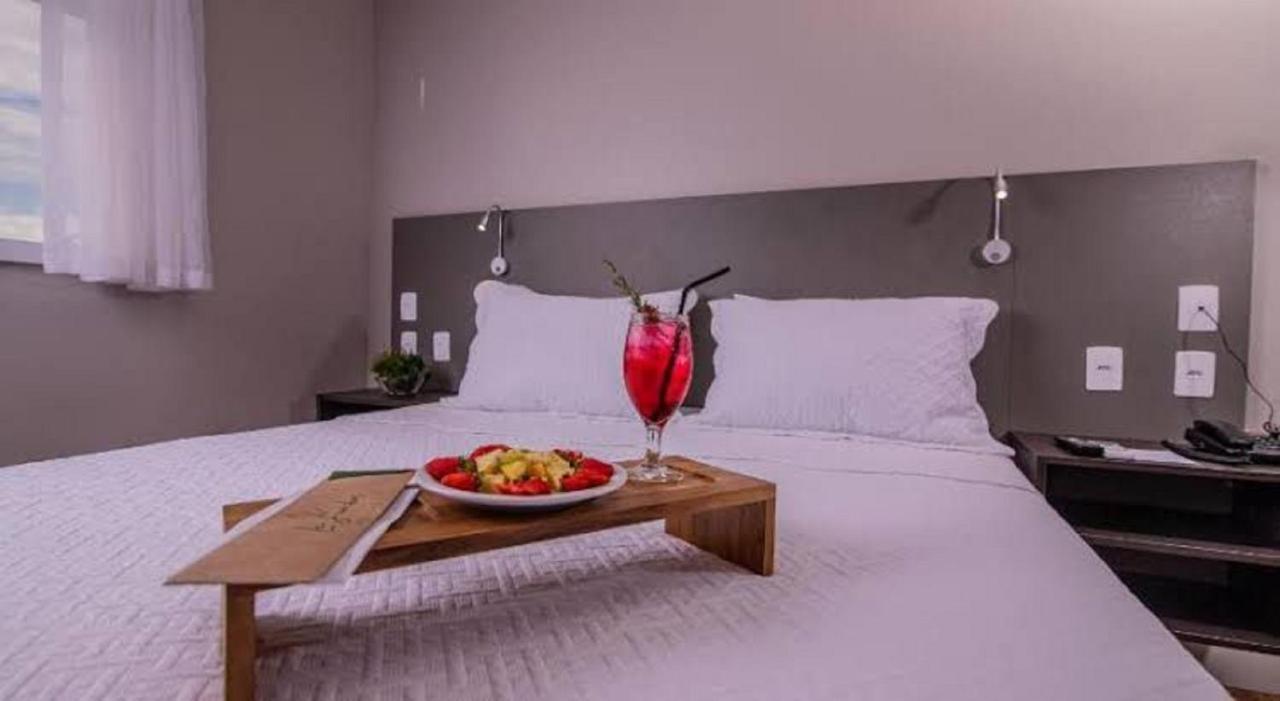 1 Queen Bed, Luxury Suite, Non-Smoking