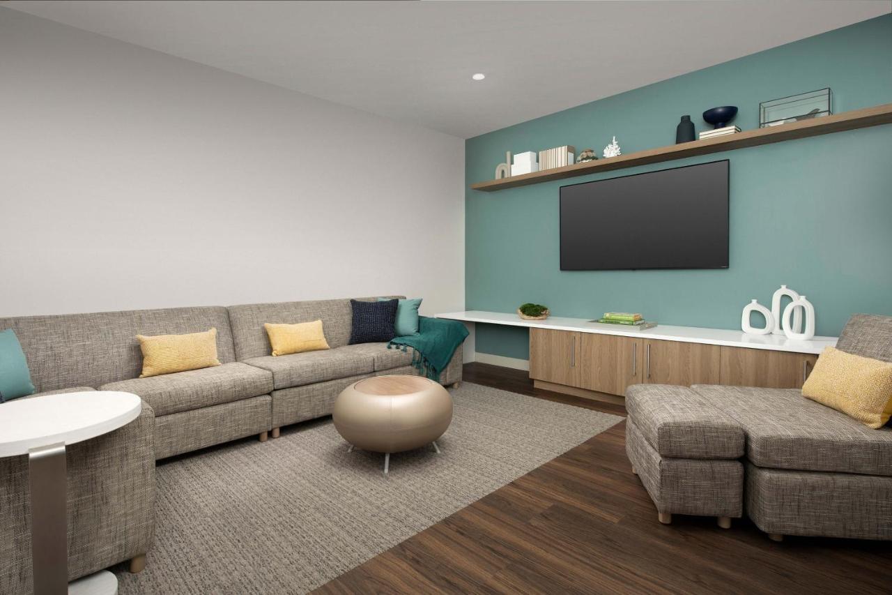 Studio Commons, 4 Bedroom Suite, Balcony