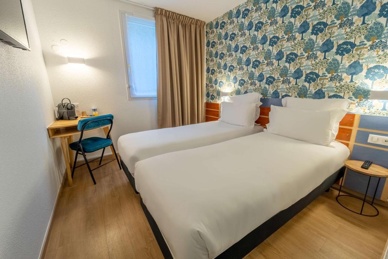 Standard Twin Room - Non-Smoking