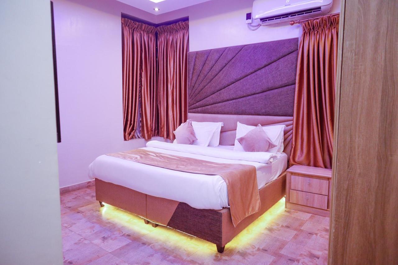 Presidential Suite