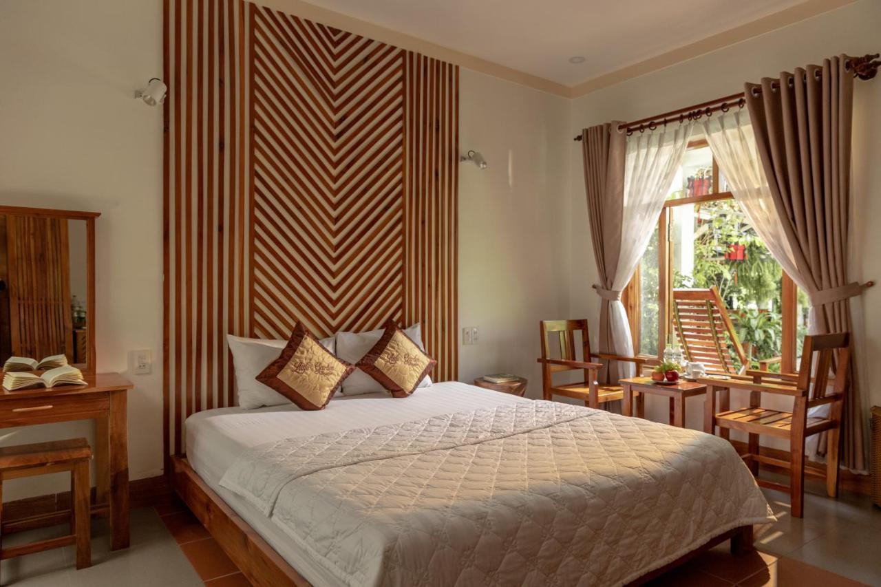 Double Room with Pool View