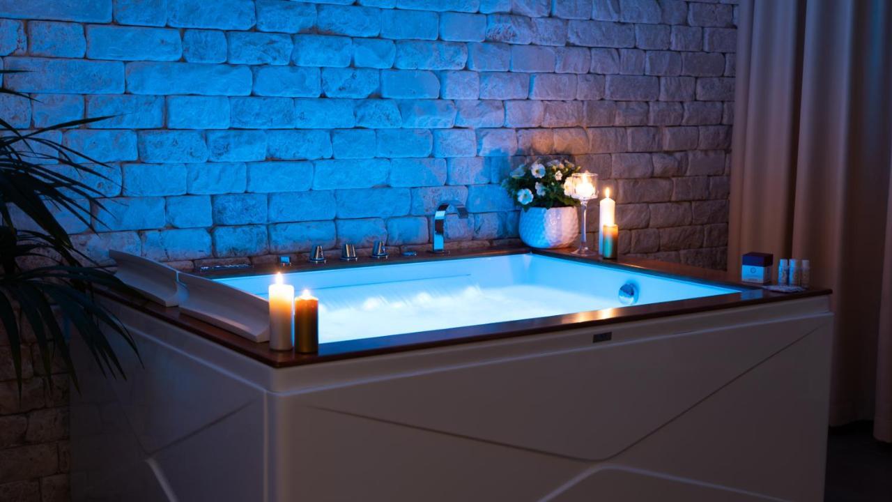 Suite with Hot Tub and Patio