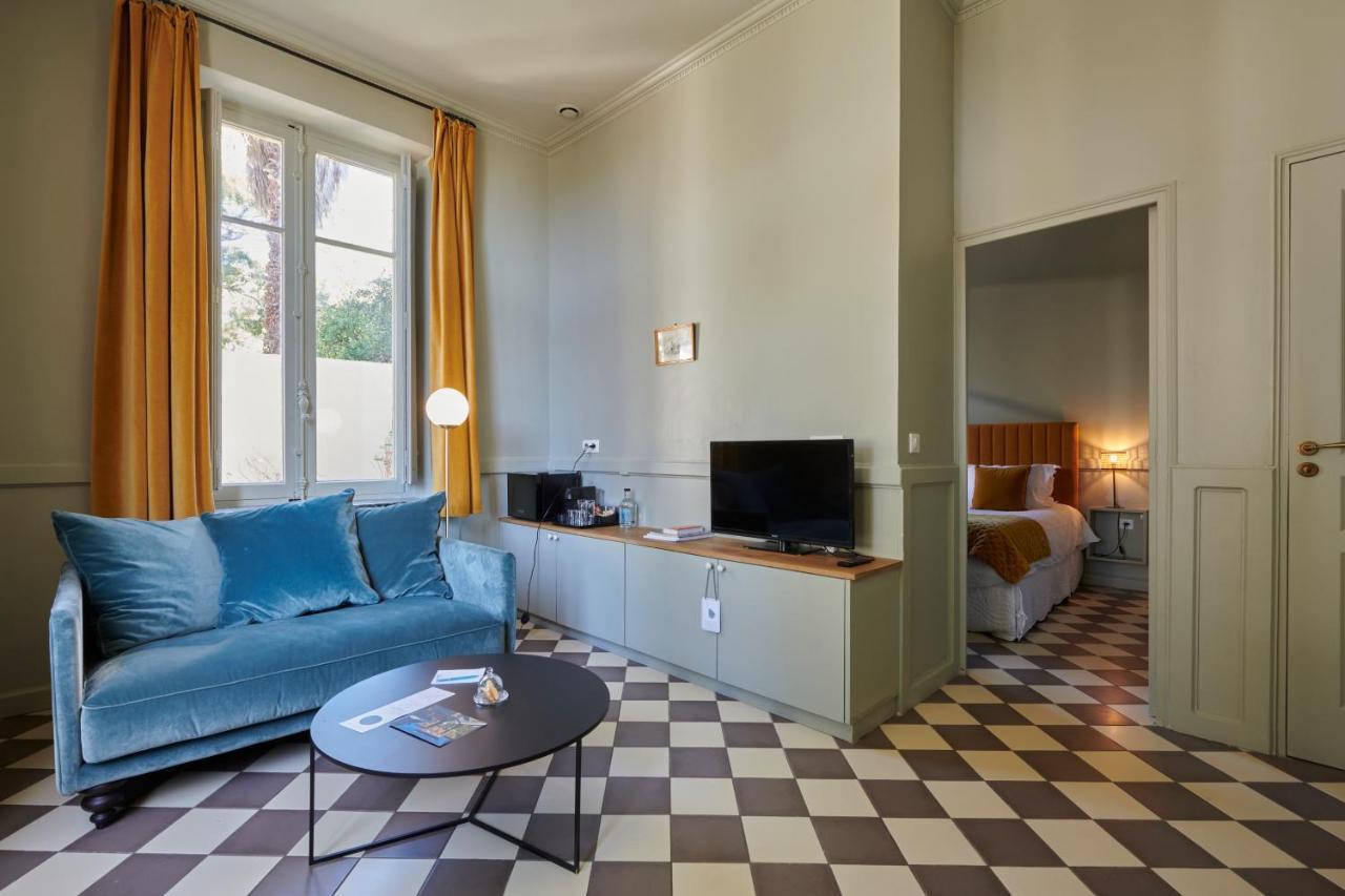Suite with private garden