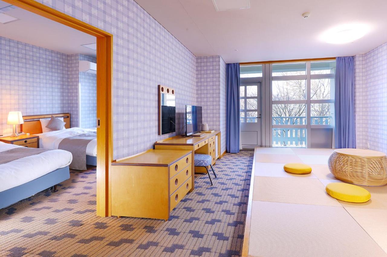 Standard Japanese-Western-Style Twin Room holds 6 people - Indoor Bath - Non-Smoking