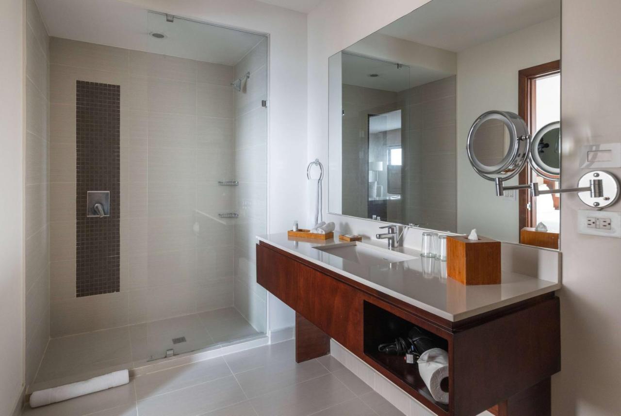Queen Room - Disability Access / Non-Smoking