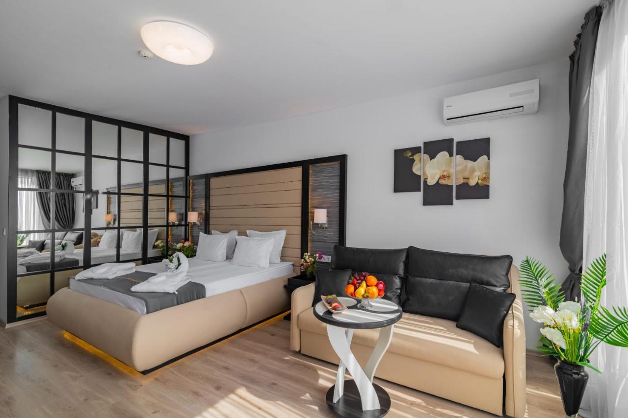Premium Room with Balcony - Free Aquapark Access
