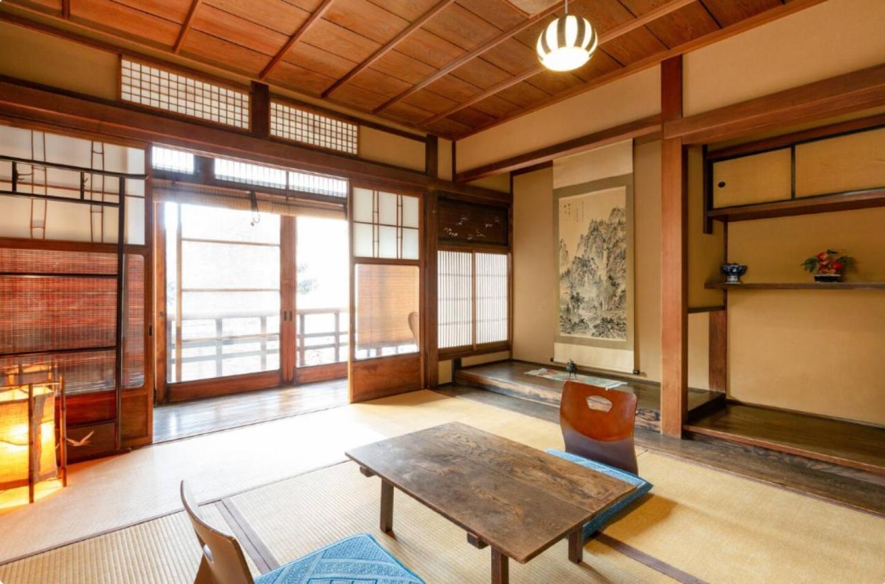 Japanese-Style Deluxe Room