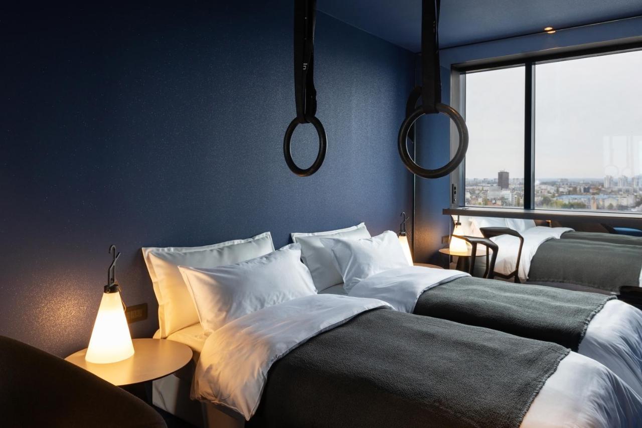 Hangout Edition Room Single Use